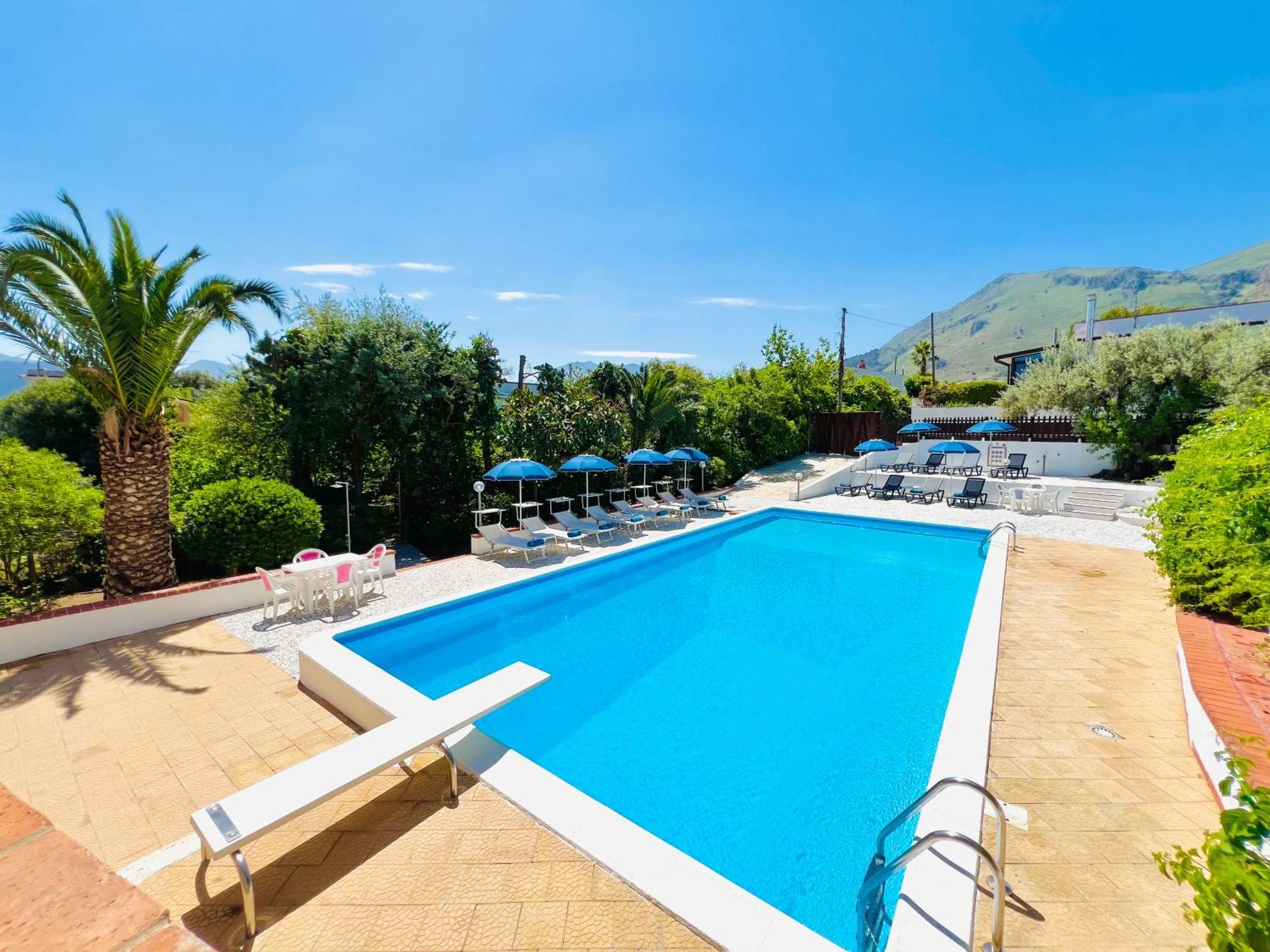 Villa Giada Карини Екстериор снимка