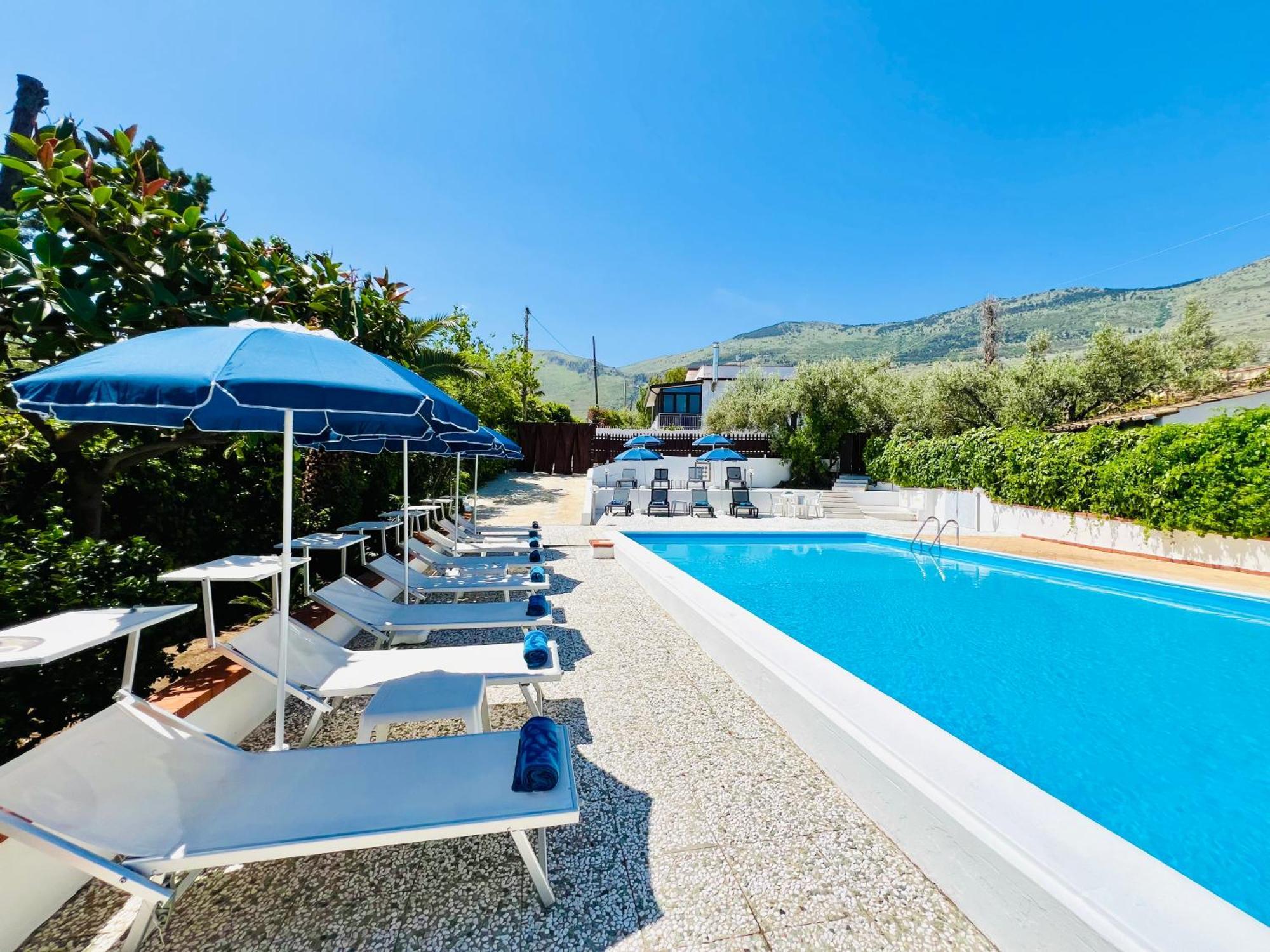 Villa Giada Карини Екстериор снимка